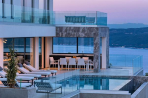 Villa Ateneum with sea view, jacuzzi and infinity pool